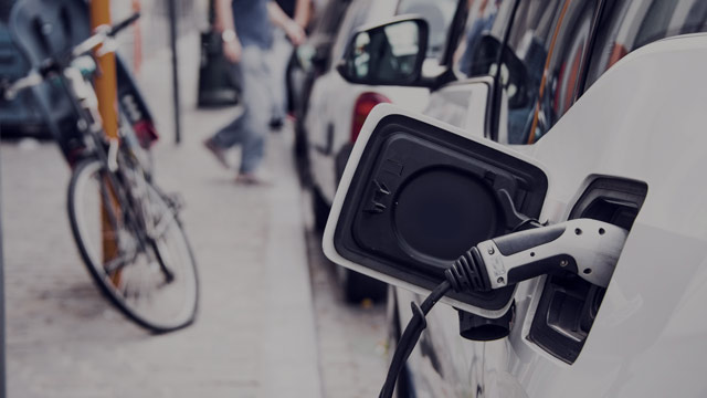 Artikel i Fondmagasinet om Tesla